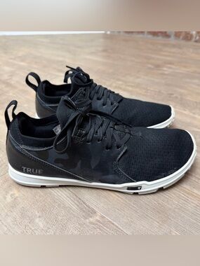 True Links Spikeless Black Camouflage Mens Golf Shoes Size 9.5